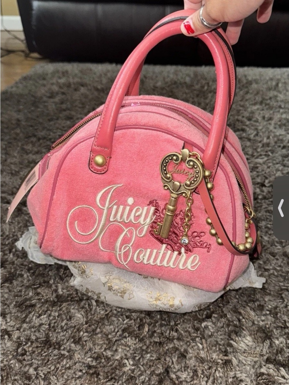 IOS 📢📢📢📢Juicy Couture Pink Suede Dome Satchel with Gold Key Charm